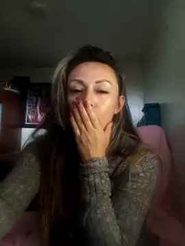 Snapshot of -AngelNova- chatting on 02-11-26, 09:47 -AngelNova- online show from 02-11-26, 09:47