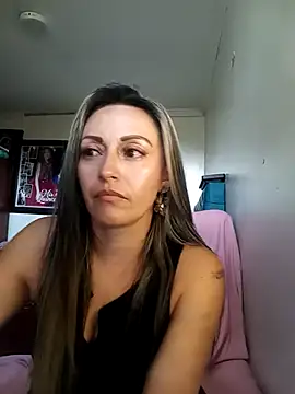 Snapshot of -AngelNova- chatting on 02-26-26, 07:14 -AngelNova- online show from 02-26-26, 07:14