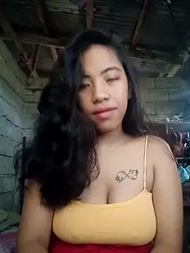 Snapshot of Yapsyxx chatting on 10-10-25, 11:27 Yapsyxx online show from 10-10-25, 11:27