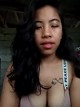 Snapshot of Yapsyxx chatting on 10-21-25, 12:43 Yapsyxx online show from 10-21-25, 12:43