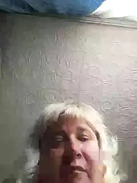 GlamMilena online show from 10-13-25, 12:51