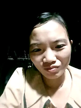 Snapshot of ngan-cute chatting on 10-12-25, 12:50 ngan-cute online show from 10-12-25, 12:50