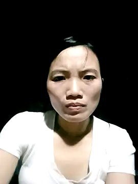 Snapshot of ngan-cute chatting on 10-04-25, 01:34 ngan-cute online show from 10-04-25, 01:34