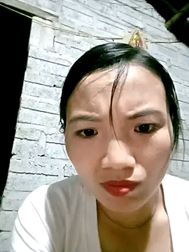 Snapshot of ngan-cute chatting on 10-10-25, 02:29 ngan-cute online show from 10-10-25, 02:29