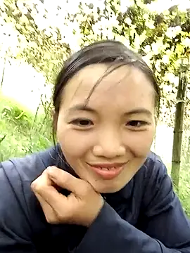 Snapshot of ngan-cute chatting on 09-24-25, 09:27 ngan-cute online show from 09-24-25, 09:27