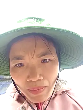 ngan-cute online show from 12-20-25, 01:30