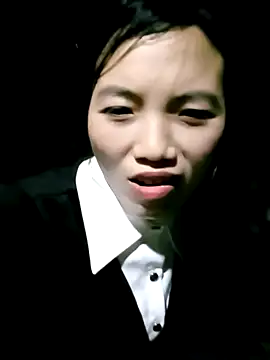 Snapshot of ngan-cute chatting on 02-05-26, 02:02 ngan-cute online show from 02-05-26, 02:02