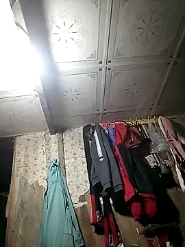 ngan-cute online show from 10-27-25, 04:02