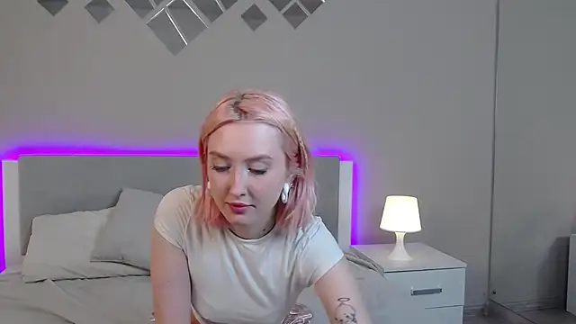 MarianeSun online show from 05-15-26, 04:10