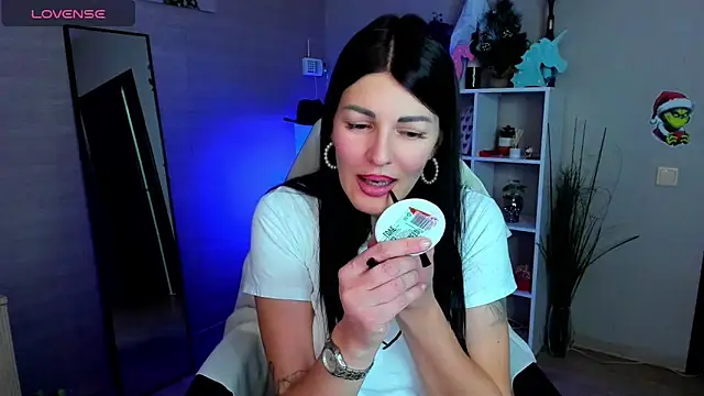 O1d Lady online show from 12-18-25, 08:08