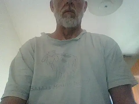 Snapshot of Pigna16PSRN chatting on 04-27-26, 03:54 Pigna16PSRN online show from 04-27-26, 03:54