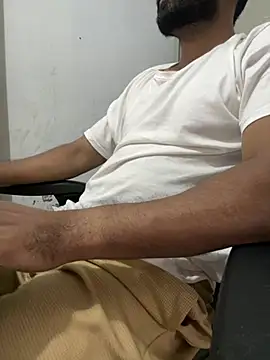 Vineeth3906 online show from 06-30-26, 07:41