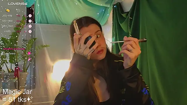 Snapshot of HoneyLem0n chatting on 09-19-25, 04:16 HoneyLem0n online show from 09-19-25, 04:16