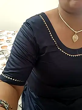 Snapshot of angel_ridhi chatting on 09-10-25, 05:06 angel ridhi online show from 09-10-25, 05:06