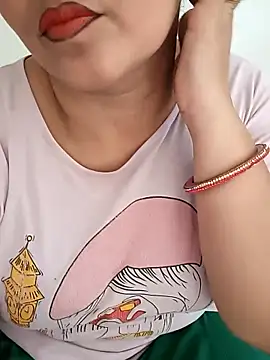 Snapshot of angel_ridhi chatting on 09-26-25, 08:21 angel ridhi online show from 09-26-25, 08:21