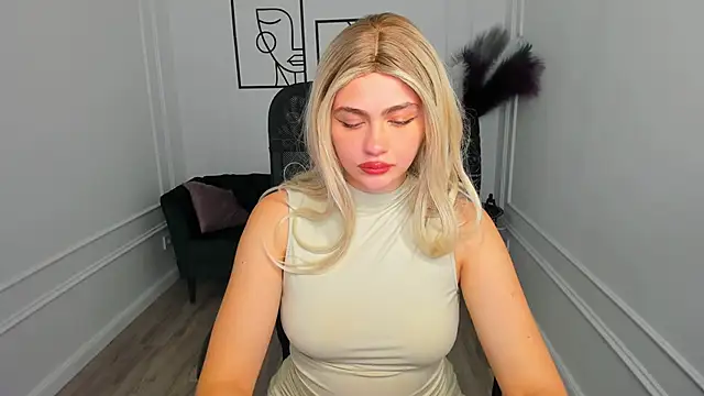 LeslieMineg online show from 10-03-25, 07:59