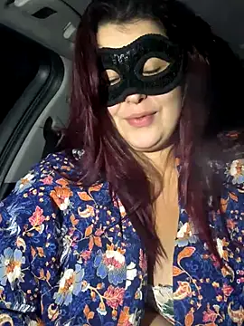 Snapshot of Saphyra_Secret chatting on 09-20-25, 01:21 Saphyra Secret online show from 09-20-25, 01:21