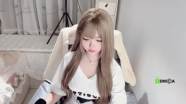 liuruyuan888 online show from 04-08-26, 05:58