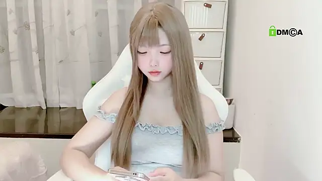 Snapshot of liuruyuan888 chatting on 10-11-25, 11:00 liuruyuan888 online show from 10-11-25, 11:00