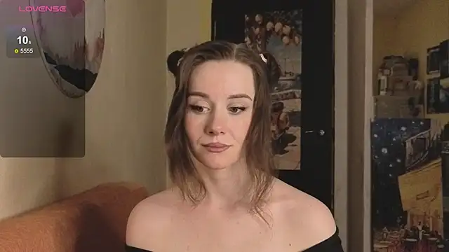 SkyHelen online show from 04-13-26, 04:00