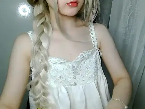 Annabelle-e online show from 04-14-26, 04:45