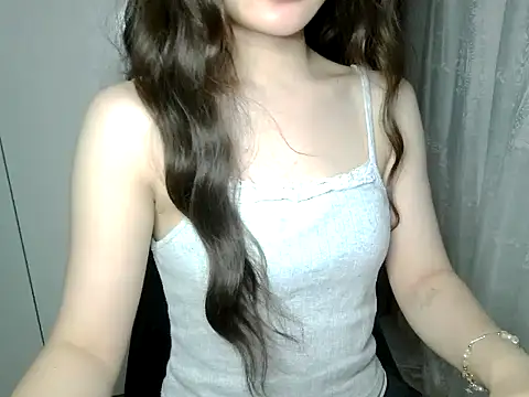 Snapshot of Annabelle-e chatting on 07-20-26, 05:48 Annabelle-e online show from 07-20-26, 05:48