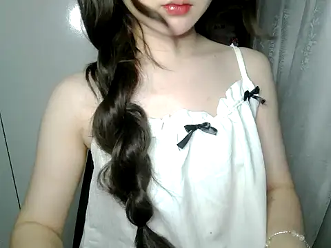 Annabelle-e online show from 05-31-26, 07:03