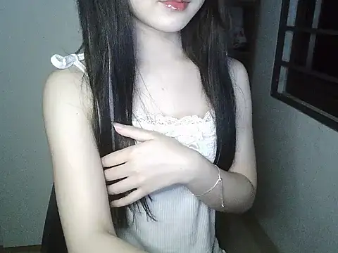 Snapshot of Annabelle-e chatting on 10-09-25, 06:30 Annabelle-e online show from 10-09-25, 06:30