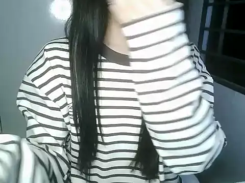 Snapshot of Annabelle-e chatting on 01-10-26, 06:03 Annabelle-e online show from 01-10-26, 06:03