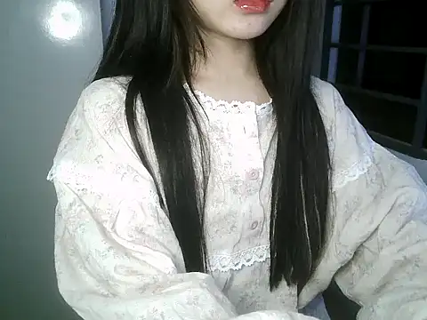 Snapshot of Annabelle-e chatting on 12-14-25, 07:41 Annabelle-e online show from 12-14-25, 07:41