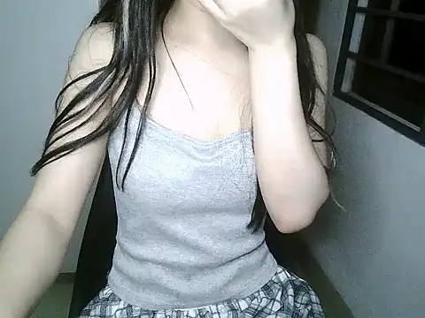 Snapshot of Annabelle-e chatting on 09-10-25, 07:02 Annabelle-e online show from 09-10-25, 07:02