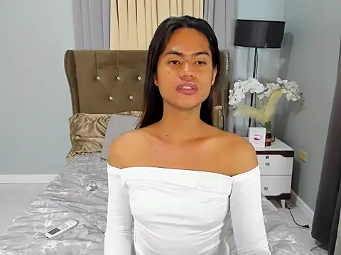 1HotAsianTS online show from 10-31-25, 03:52