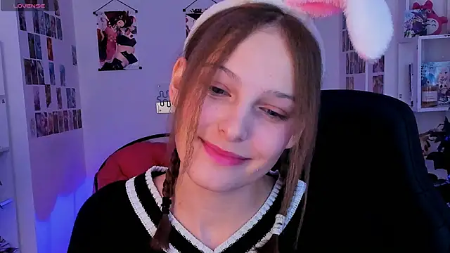 JenniferKiim online show from 10-25-25, 02:44