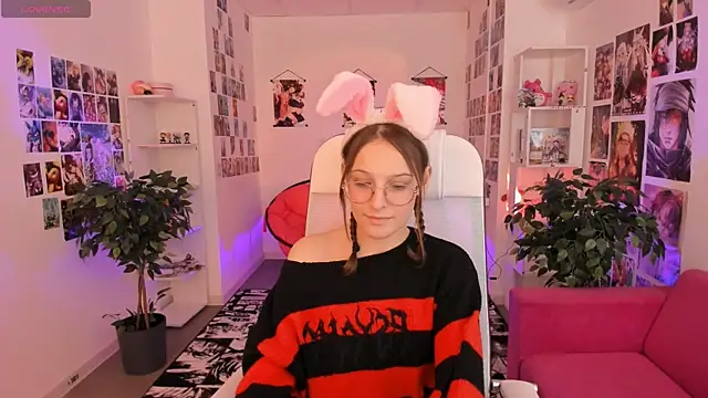 JenniferKiim online show from 11-06-25, 08:07