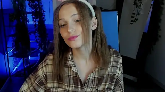 Snapshot of JenniferKiim chatting on 09-09-25, 12:03 JenniferKiim online show from 09-09-25, 12:03