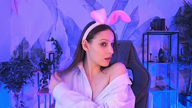 Snapshot of JenniferKiim chatting on 10-21-25, 03:44 JenniferKiim online show from 10-21-25, 03:44