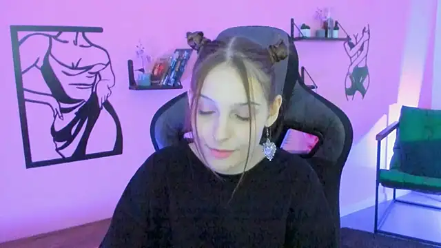 Snapshot of JenniferKiim chatting on 10-07-25, 11:22 JenniferKiim online show from 10-07-25, 11:22