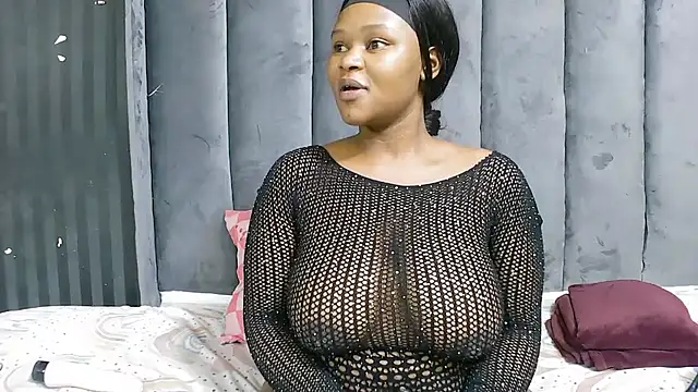 SexyBaddieXXX online show from 10-20-25, 12:06