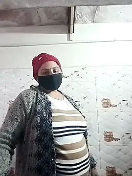 Rakhi sawant143 online show from 12-23-25, 02:22