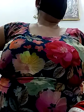Snapshot of Rakhi_sawant143 chatting on 09-23-25, 05:09 Rakhi sawant143 online show from 09-23-25, 05:09