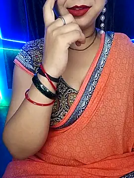 Snapshot of Oh_011 chatting on 05-22-26, 05:38 Oh 011 online show from 05-22-26, 05:38