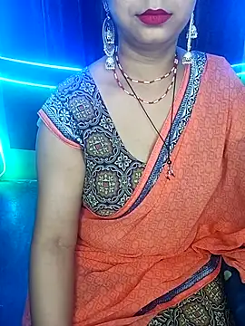 Snapshot of Oh_011 chatting on 06-12-26, 04:38 Oh 011 online show from 06-12-26, 04:38