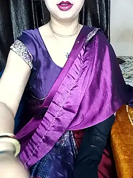 Snapshot of Oh_011 chatting on 04-27-26, 07:45 Oh 011 online show from 04-27-26, 07:45