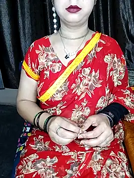 Snapshot of Oh_011 chatting on 05-04-26, 04:43 Oh 011 online show from 05-04-26, 04:43