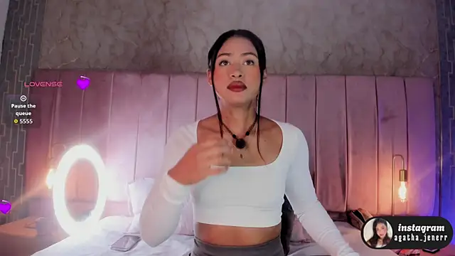 agatha jener online show from 05-07-26, 11:35