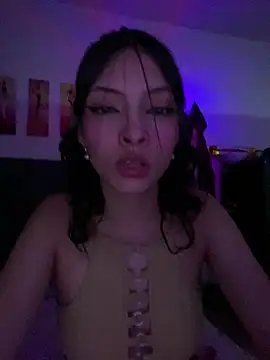 Snapshot of Mia_Clay1 chatting on 05-21-26, 05:27 Mia Clay1 online show from 05-21-26, 05:27