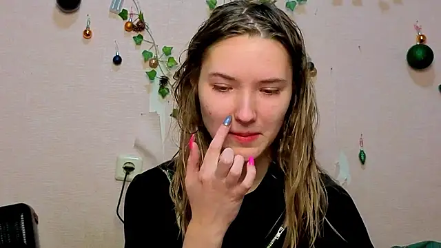  kikiclark   online show from 02-06-26, 08:49