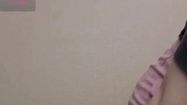  kikiclark   online show from 05-06-26, 08:13