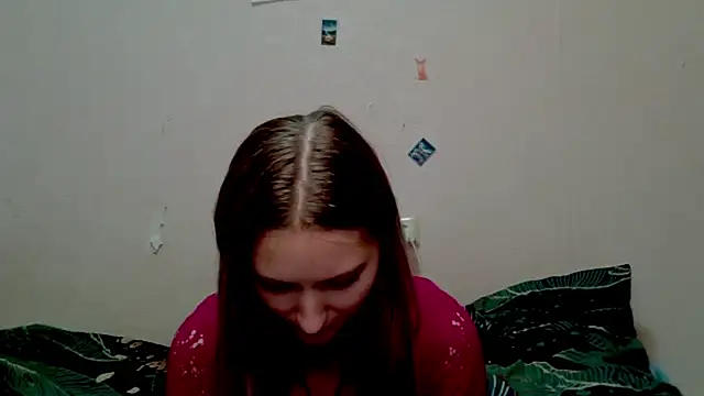 Snapshot of _kikiclark__ chatting on 10-21-25, 08:52 kikiclark online show from 10-21-25, 08:52