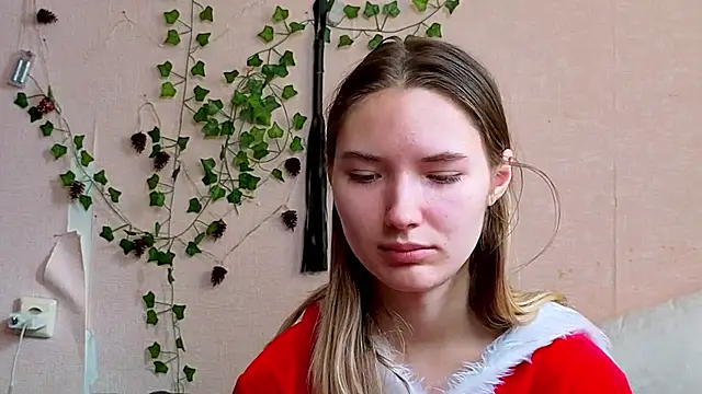  kikiclark   online show from 02-21-26, 08:49